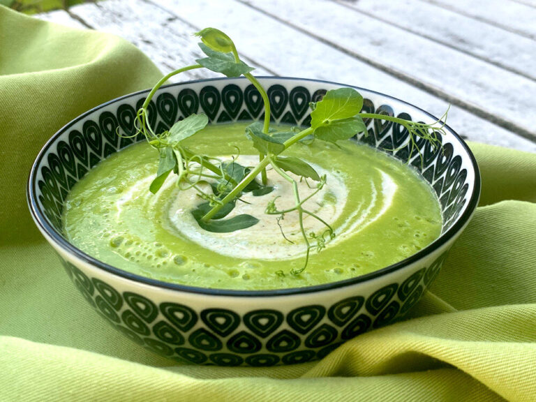 Grüne Erbsensuppe